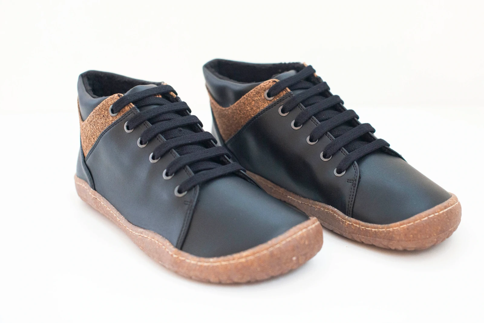 Босоногие ботинки Sambas the bambas Pantera — чёрные